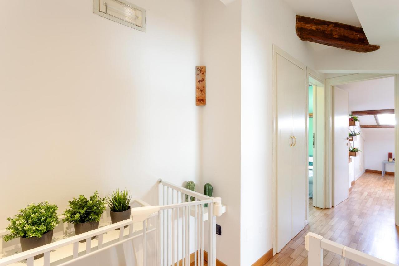 Ferienwohnung Casa Ginevra - 3 Minutes Walk From The Sea Livorno Exterior foto